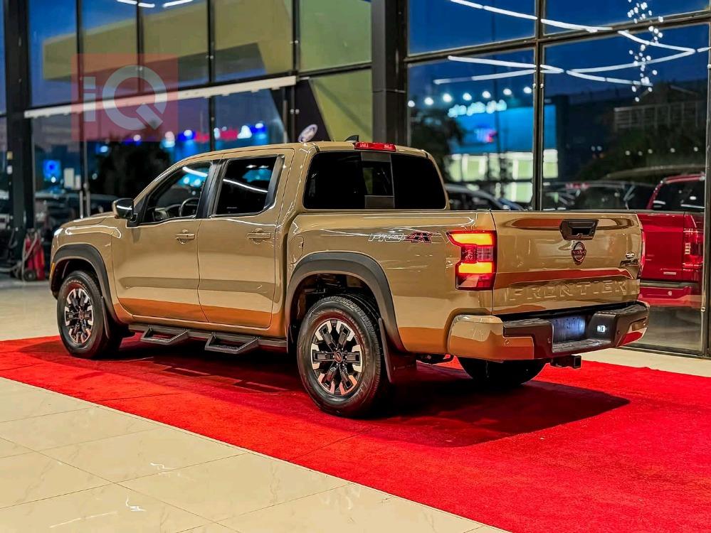 Nissan Frontier
